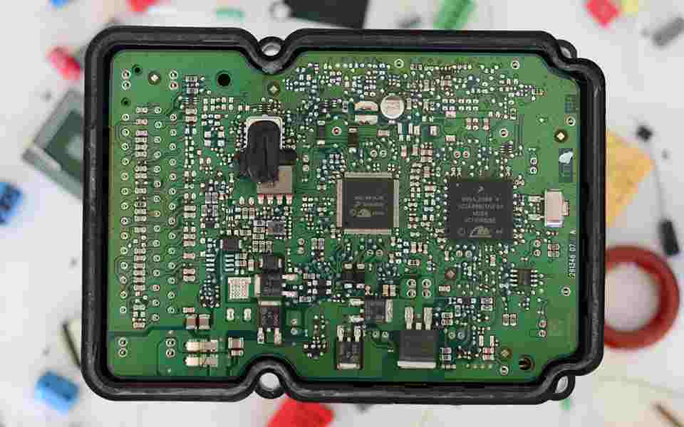 Naprawa sterownika pompy ABS ATE MK60EC1 - MK61 - Wymiana procesora