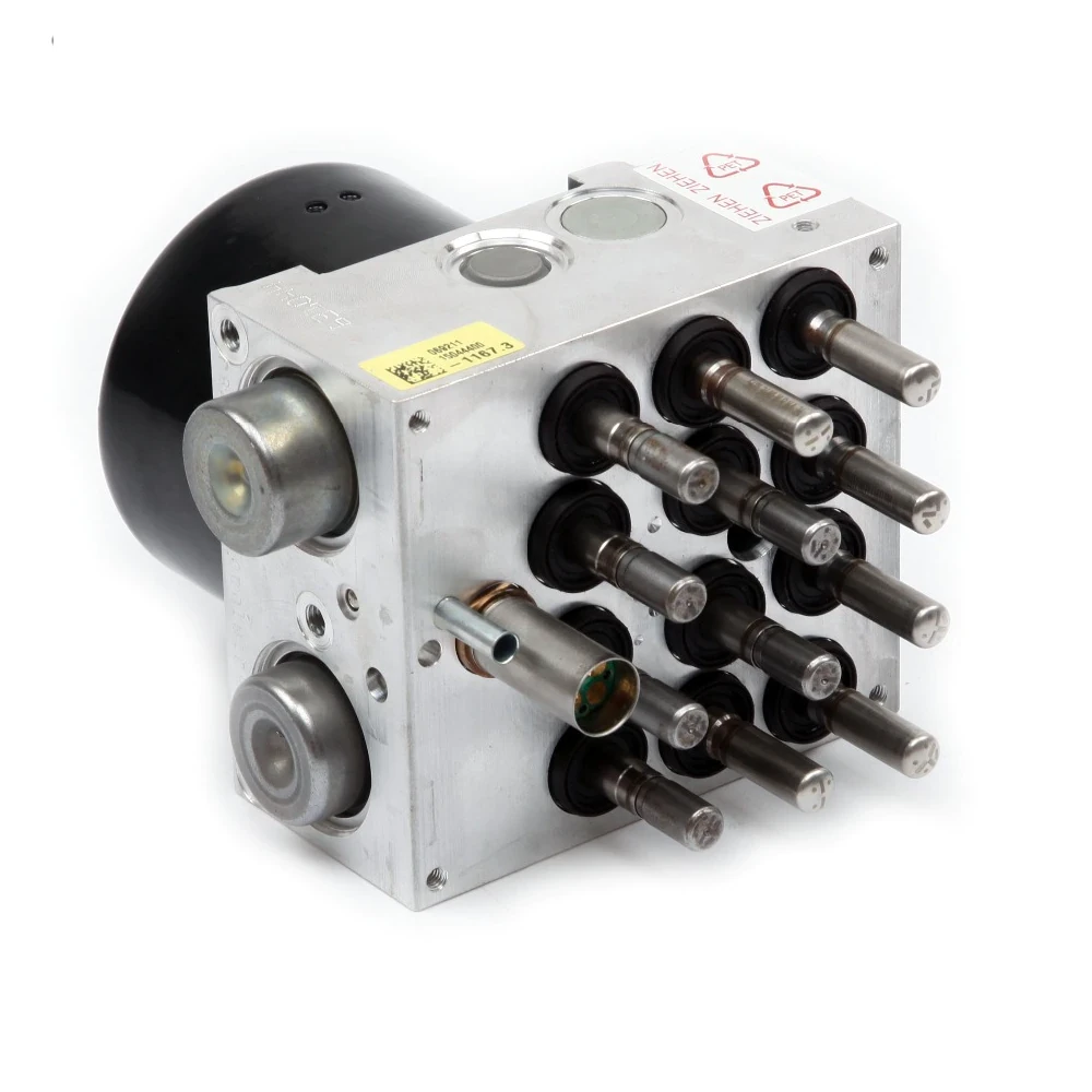 Awaria układu hamulcowego – wpadający pedał. Awaria pompy ABS.